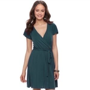 NWT. MUDD Women’s Faux Wrap Dress